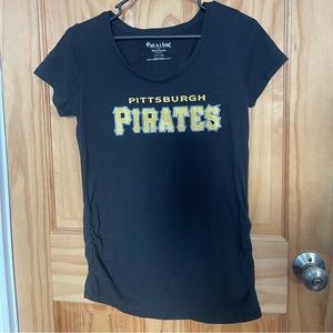 Like New, Women’s Maternity Size Small Pittsburgh Pirates T-Shirt